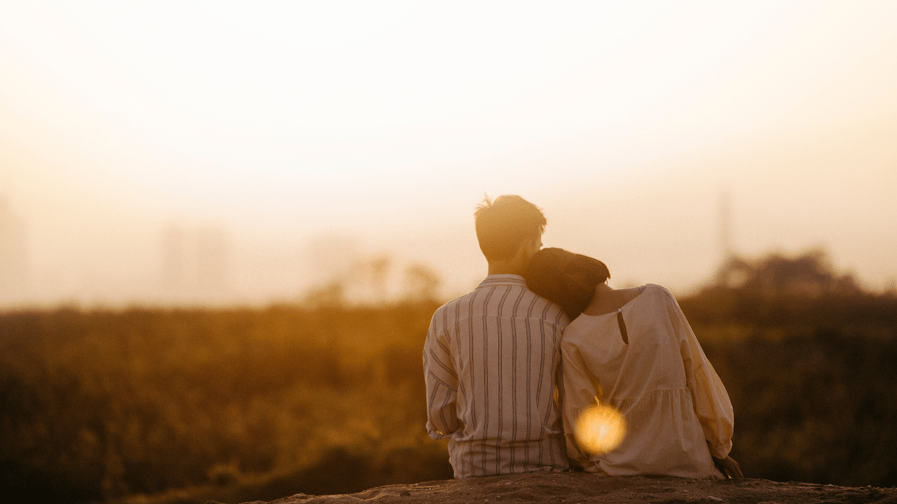 Why you might be seeing signs he wants you back but won't admit it?